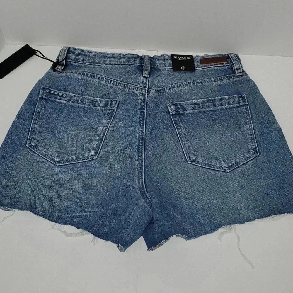 Blank NYC High Rise Ribcage Short NWT Size 28 - Picture 5 of 11